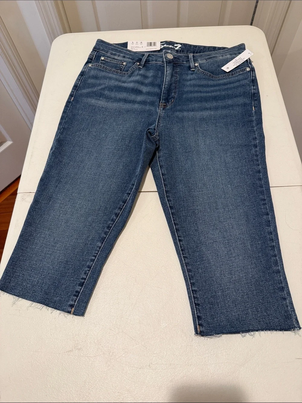 NWT Seven7 Breezy Crop High Rise Skimmer Autumn Jean 10 Beachy Bermuda Slimming